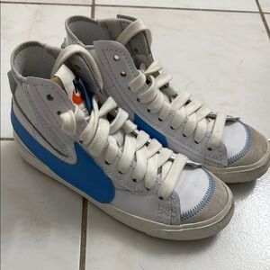 Nike Blazer Mid 77’ Jumbo White University blue
